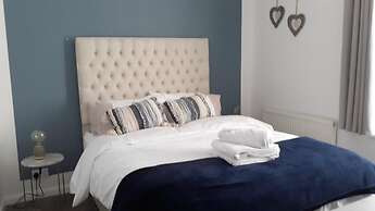 Lovely 3-bed House in Bridgend 7min From Porthcawl