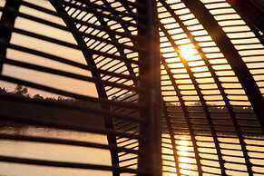 CASTLE BAYVIEW RESORT & SPA