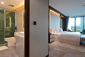 CASTLE BAYVIEW RESORT & SPA