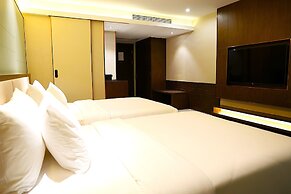 CASTLE BAYVIEW RESORT & SPA