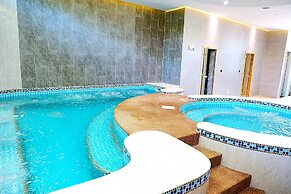 CASTLE BAYVIEW RESORT & SPA