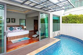 CASTLE BAYVIEW RESORT & SPA