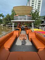 CASTLE BAYVIEW RESORT & SPA