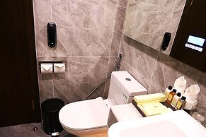 CASTLE BAYVIEW RESORT & SPA