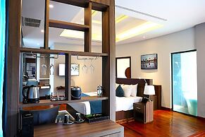 CASTLE BAYVIEW RESORT & SPA