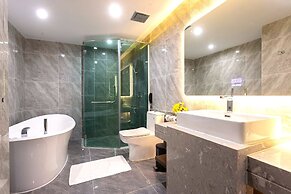 CASTLE BAYVIEW RESORT & SPA