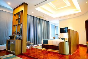 CASTLE BAYVIEW RESORT & SPA