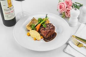 CASTLE BAYVIEW RESORT & SPA