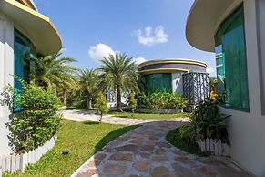 CASTLE BAYVIEW RESORT & SPA