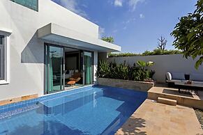 CASTLE BAYVIEW RESORT & SPA