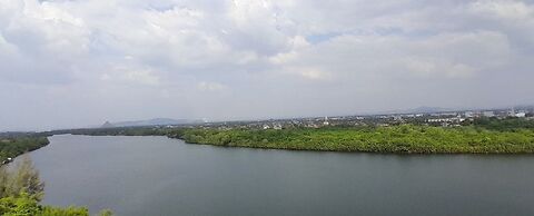 CASTLE BAYVIEW RESORT & SPA