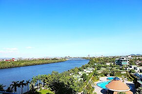 CASTLE BAYVIEW RESORT & SPA