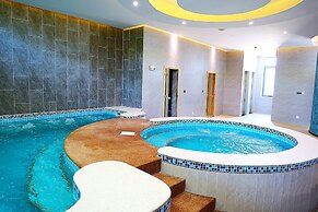 CASTLE BAYVIEW RESORT & SPA