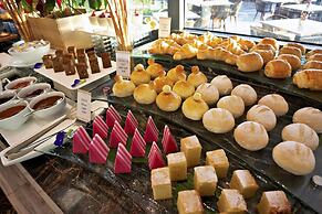 CASTLE BAYVIEW RESORT & SPA