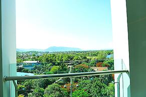 CASTLE BAYVIEW RESORT & SPA