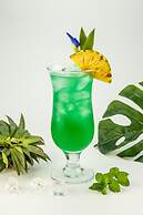 CASTLE BAYVIEW RESORT & SPA