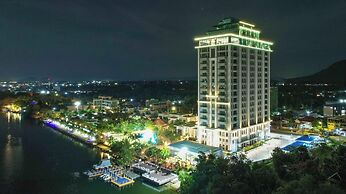 CASTLE BAYVIEW RESORT & SPA