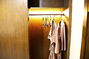 CASTLE BAYVIEW RESORT & SPA