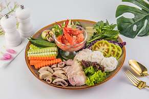 CASTLE BAYVIEW RESORT & SPA