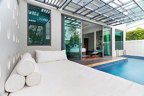 CASTLE BAYVIEW RESORT & SPA