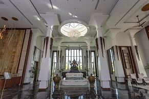 CASTLE BAYVIEW RESORT & SPA