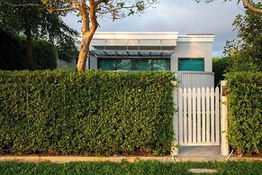 CASTLE BAYVIEW RESORT & SPA