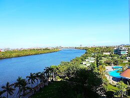 CASTLE BAYVIEW RESORT & SPA