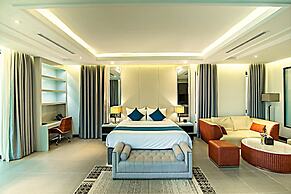 CASTLE BAYVIEW RESORT & SPA