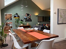 Lovely Riverside Perthshire Flat - Sleeps 8