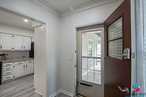 Close to I-95 Savannah Long Stays Pets