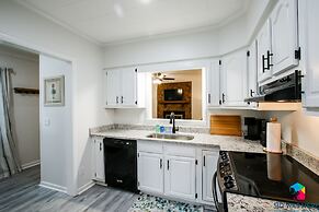 Close to I-95 Savannah Long Stays Pets