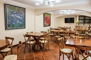 Hotel Paseo Santiago