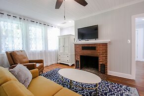 Historic Home for 7 with Apartment