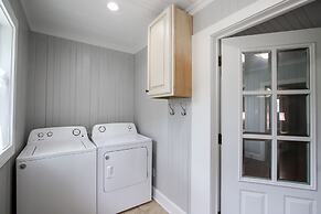 Historic Home for 7 with Apartment