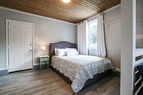 Historic Home for 7 with Apartment