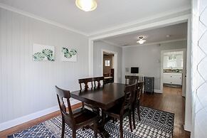 Historic Home for 7 with Apartment