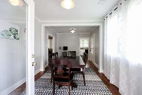 Historic Home for 7 with Apartment