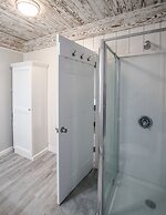 Historic Home for 7 with Apartment