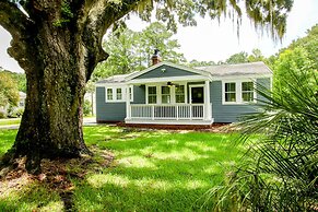 Historic Home for 7 with Apartment