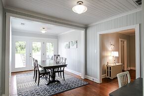 Historic Home for 7 with Apartment