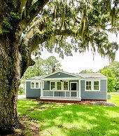 Historic Home for 7 with Apartment