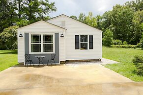 Historic Home for 7 with Apartment