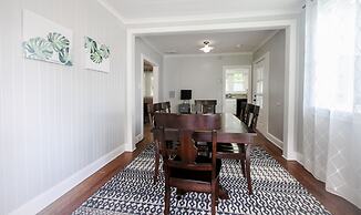 Historic Home for 7 with Apartment