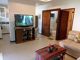 Peaceful 1 BR home in private residence