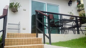 Peaceful 1 BR home in private residence