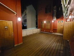 Wink @ Upper Cross Street - Hostel