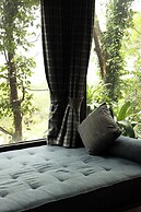 Amaya Retreat