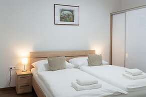 Metropolitan Star Apart Hotel