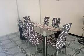 Spacious Executive Holiday Apartment In Bulawayo