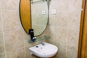 Homey And Serene 2Br At Great Western Resort Apartment